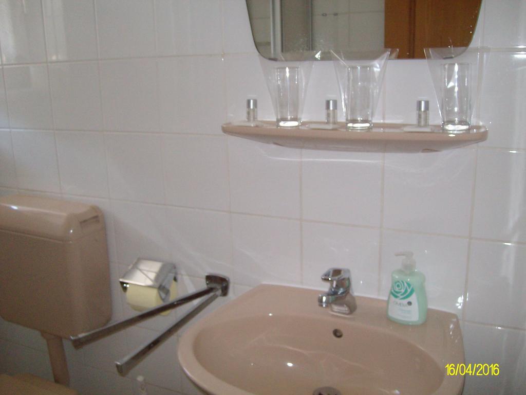 Gasthaus Zur Melzen Otel Versbichl Dış mekan fotoğraf