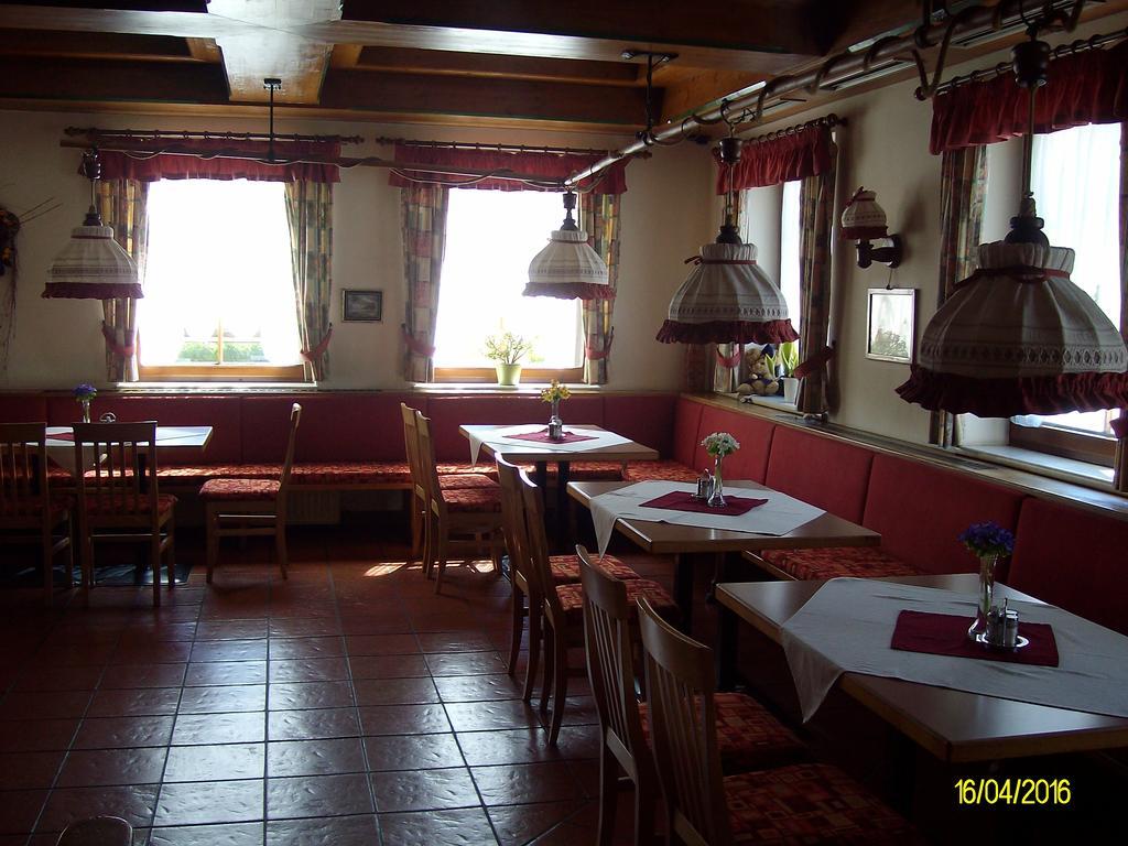 Gasthaus Zur Melzen Otel Versbichl Dış mekan fotoğraf