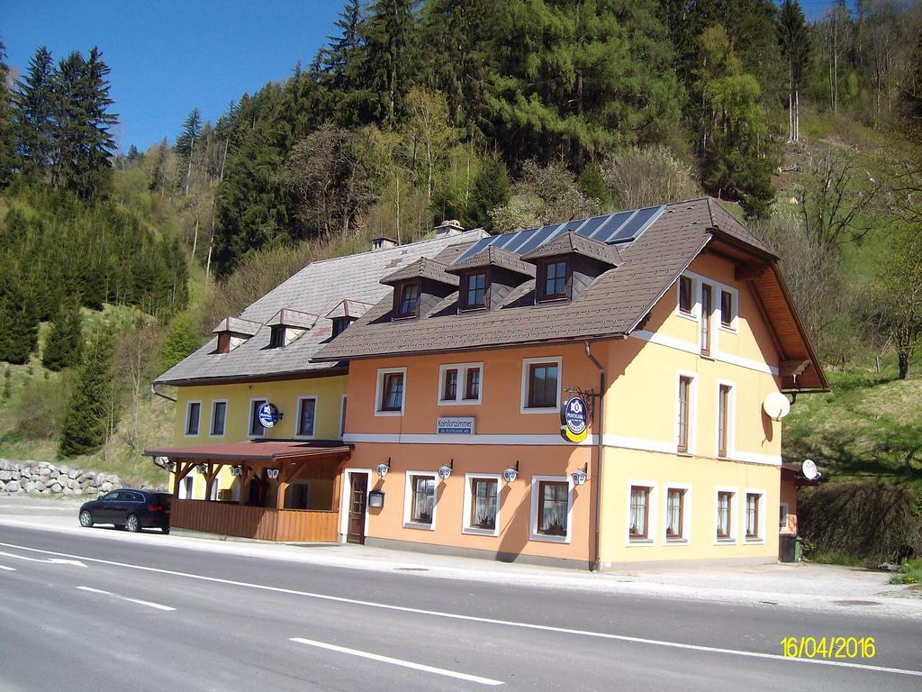 Gasthaus Zur Melzen Otel Versbichl Dış mekan fotoğraf